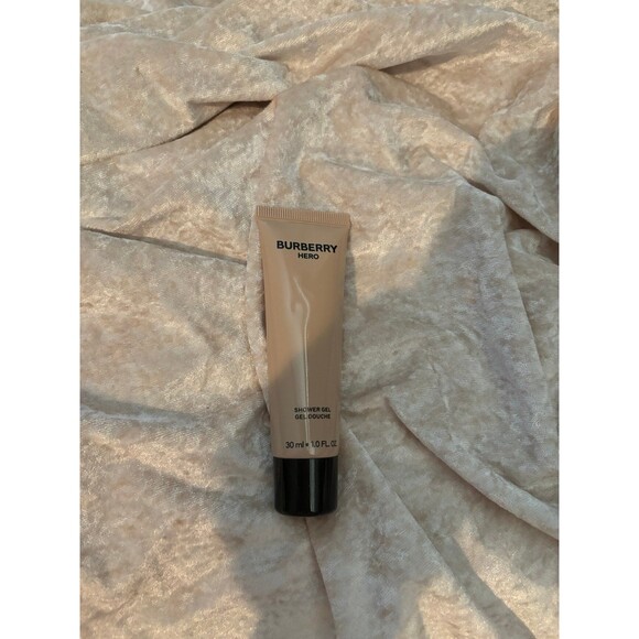 Burberry hero body wash - Picture 1 of 2